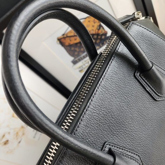 Antigona medium - Picture 3 of 16